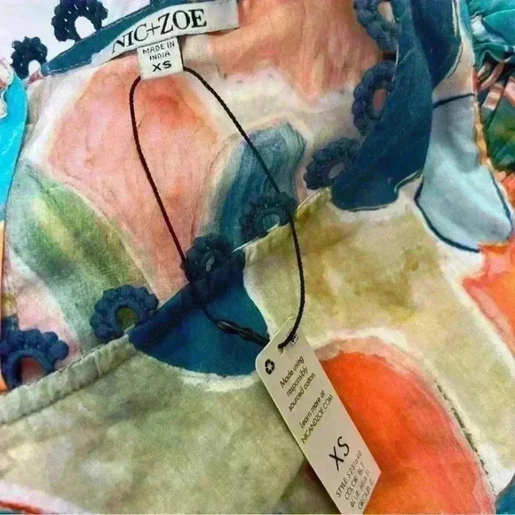 NWT NIC + ZOE Citrus Grove Puff Sleeve Top. - Picture 8 of 10